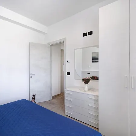 Antichi Ricordi - Il Pollaio Apartment Marina dʼAndora